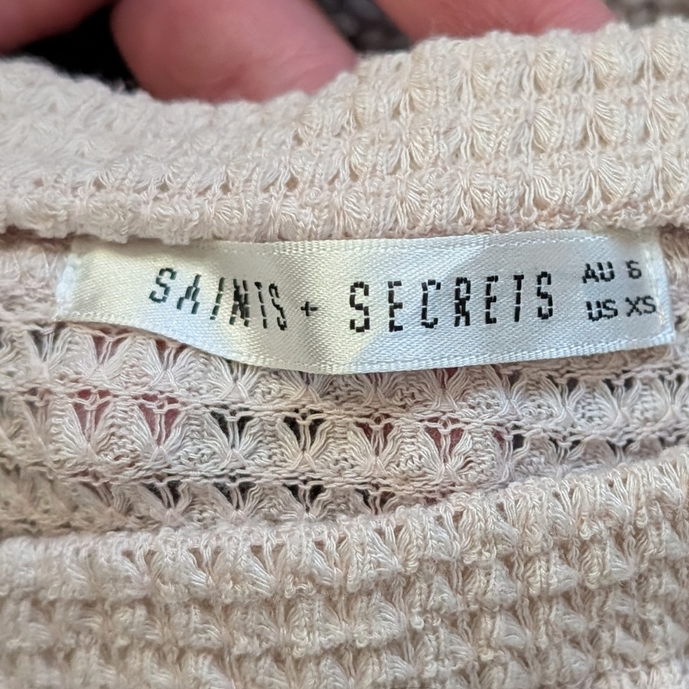 Saints+Secrets Beige Waffle Knit Bell Sleeve Tie Waist Romper Size XS - Picture 3 of 9